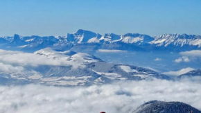 Appartement pieds des pistes, 6p, piscine ouverte pendant l'ouverture de la station, vue imprenable, Chamrousse